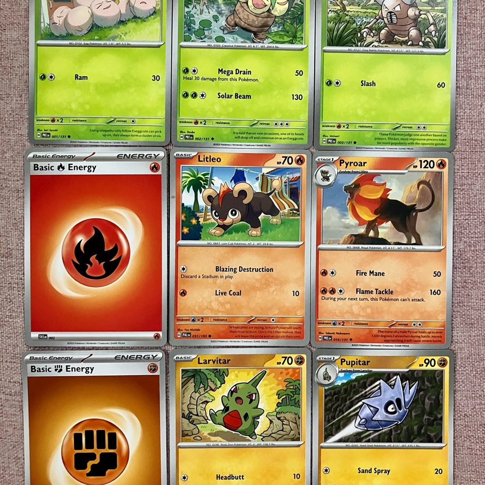 13x Scarlet & Violet Pokémon Cards 🌱🔥👊💧⚡️